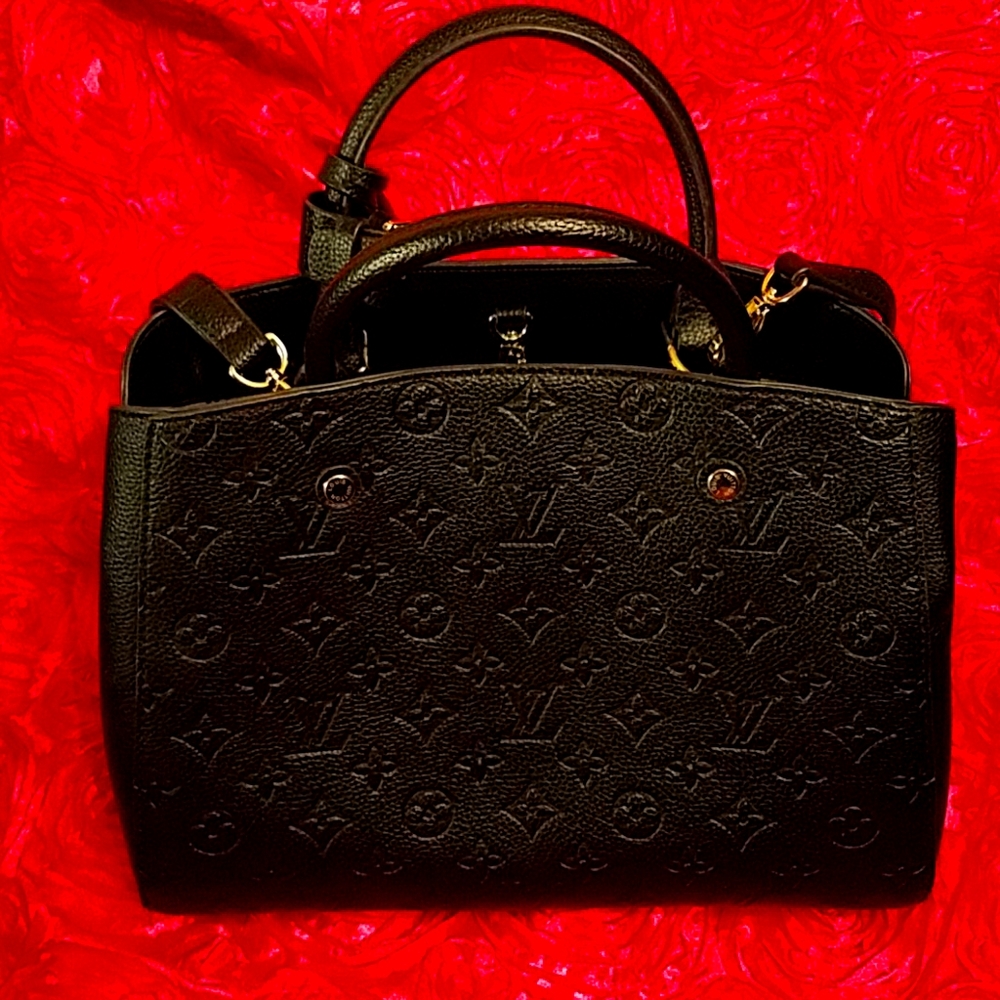 Black leather embossed purse